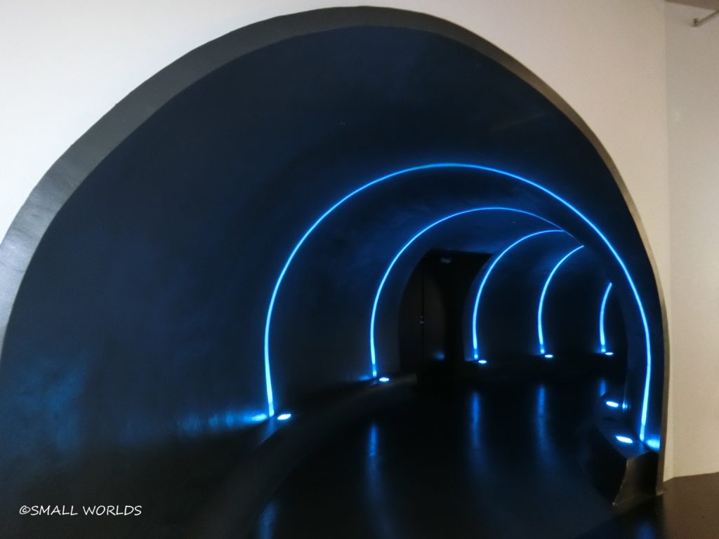 ガリバートンネル